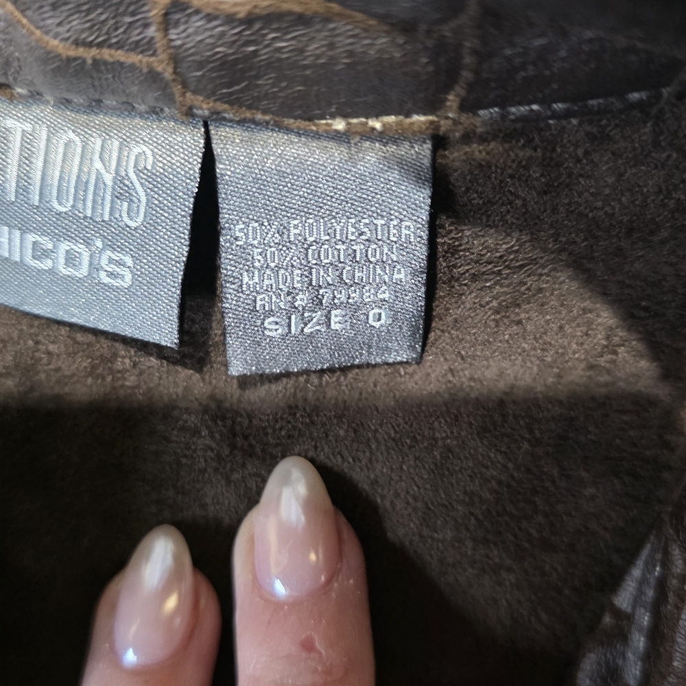 Chico's Size 0 EUC Women's Brown Crocodile-Embossed Jacket PTP 20 - Picture 5 of 5